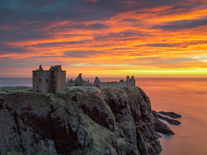 Fire Over Dunnottar