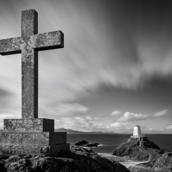 Cross at Twr Mawr Lighthouse