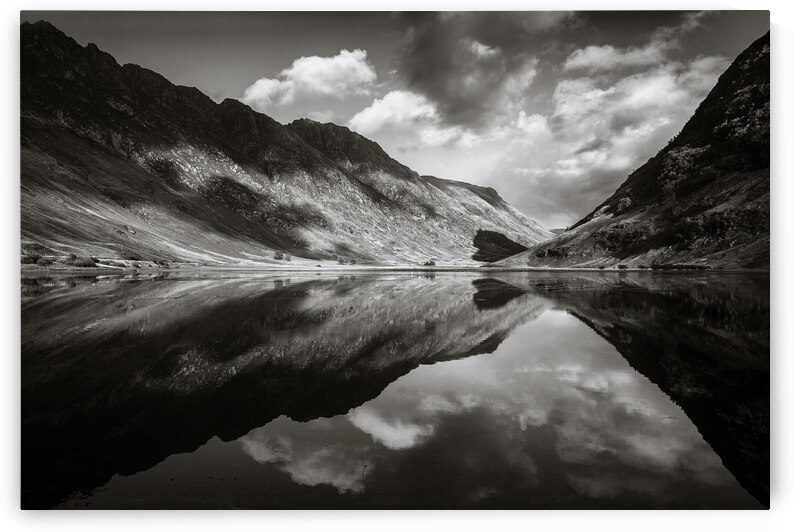 Loch Achtriochtan by Dave Bowman