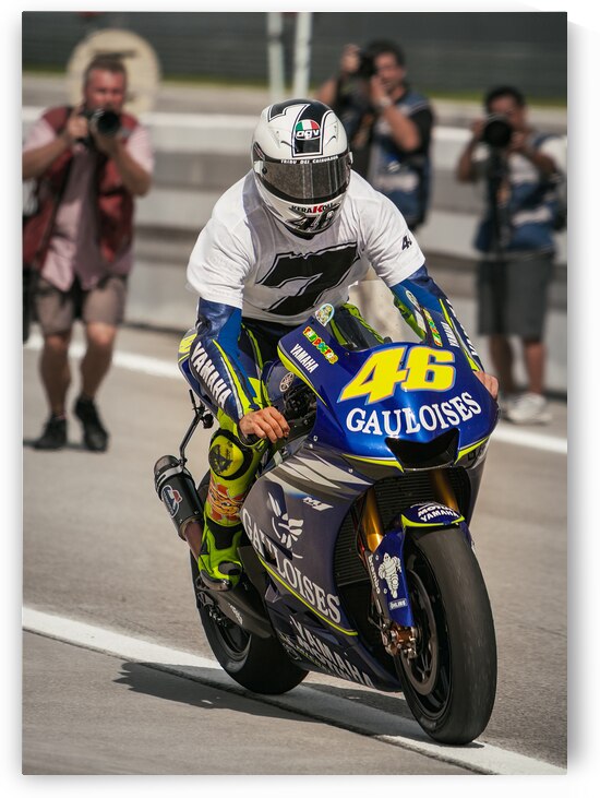 Valentino Rossi MotoGP Title No 7 by Dave Bowman