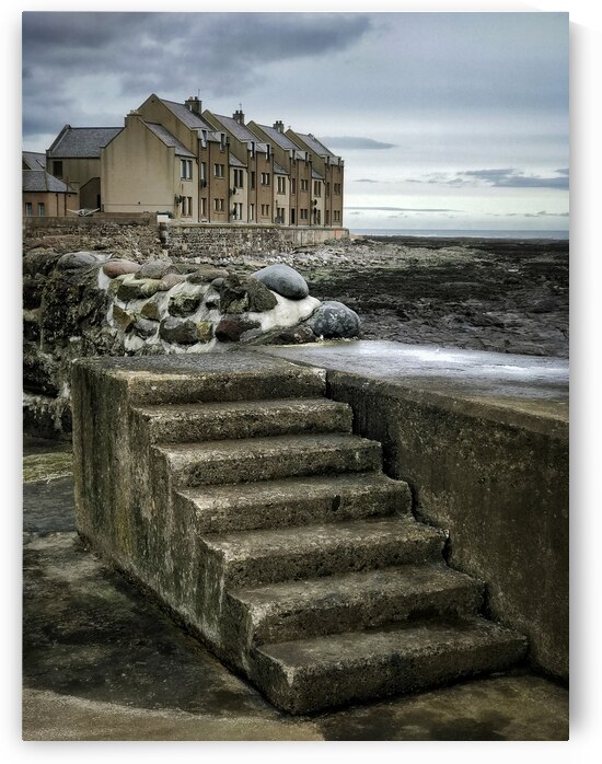 Gourdon Seafront by Dave Bowman