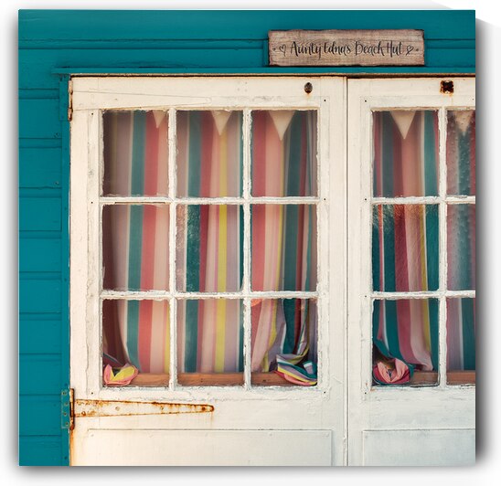 Aunty Ednas Beach Hut by Dave Bowman