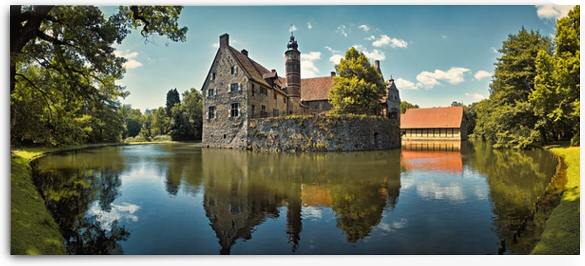 Burg Vischering by Dave Bowman