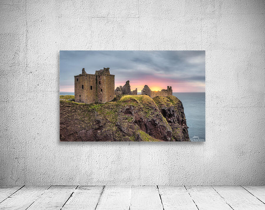 Daybreak at Dunnottar Wall Preview