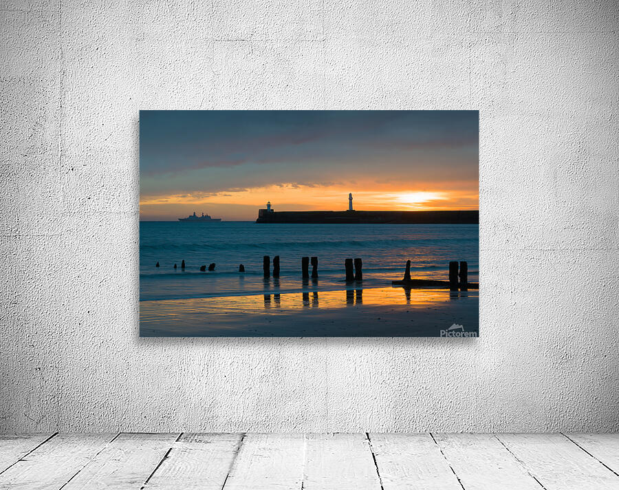 Leaving Port Wall Preview