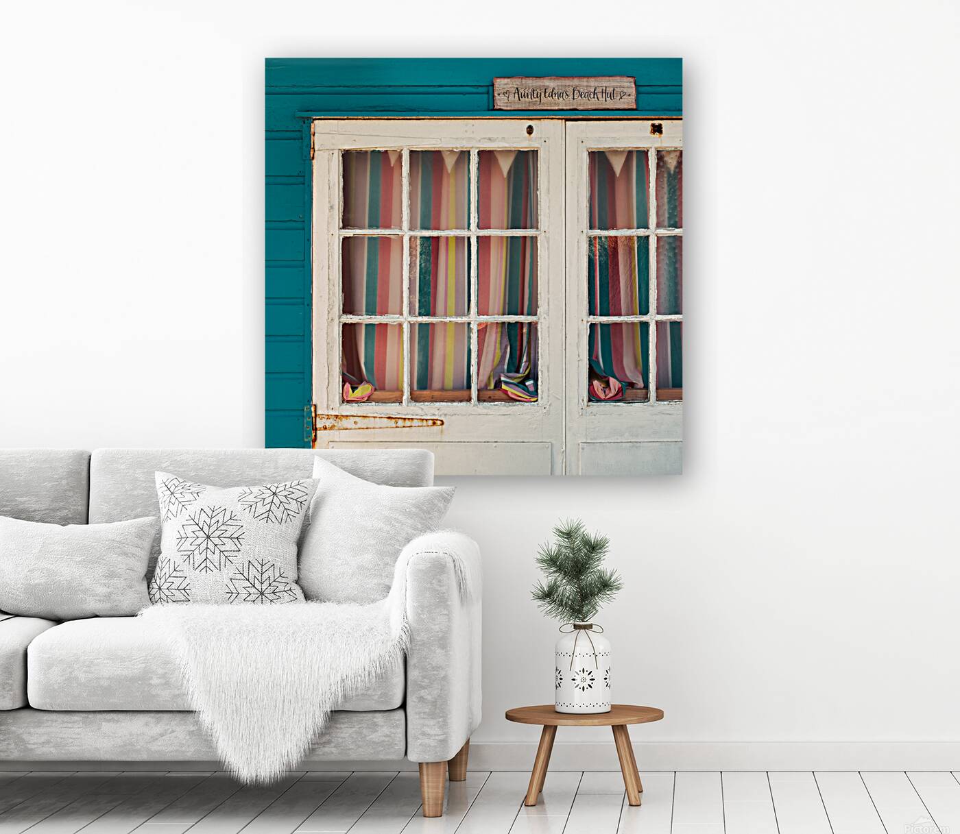 Aunty Ednas Beach Hut Reproduction