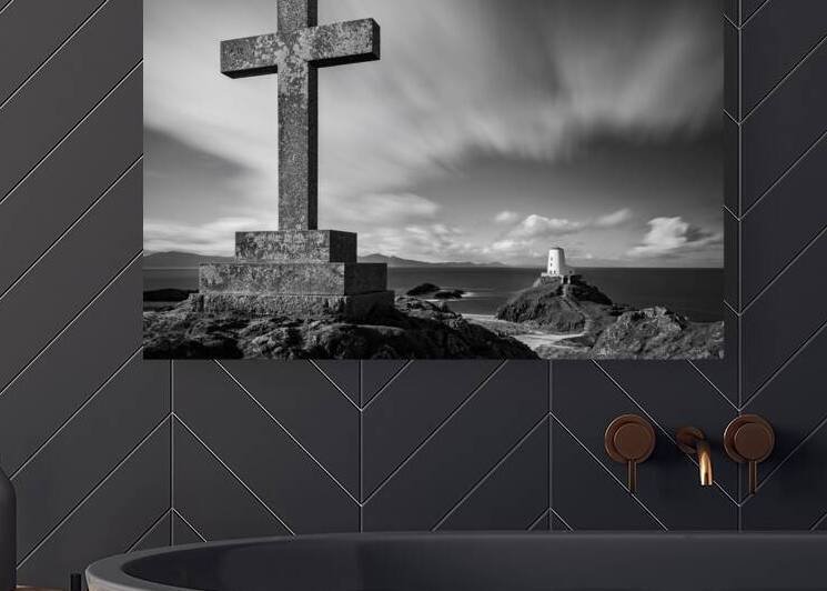 Cross at Twr Mawr Lighthouse by Dave Bowman
