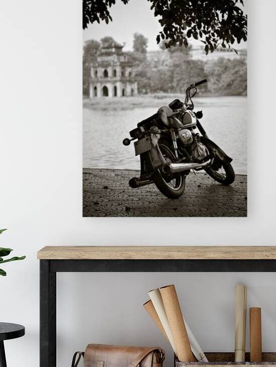 Old Honda in Hanoi by Dave Bowman