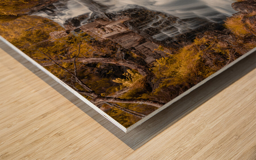 Lui Water Waterfall Wood print